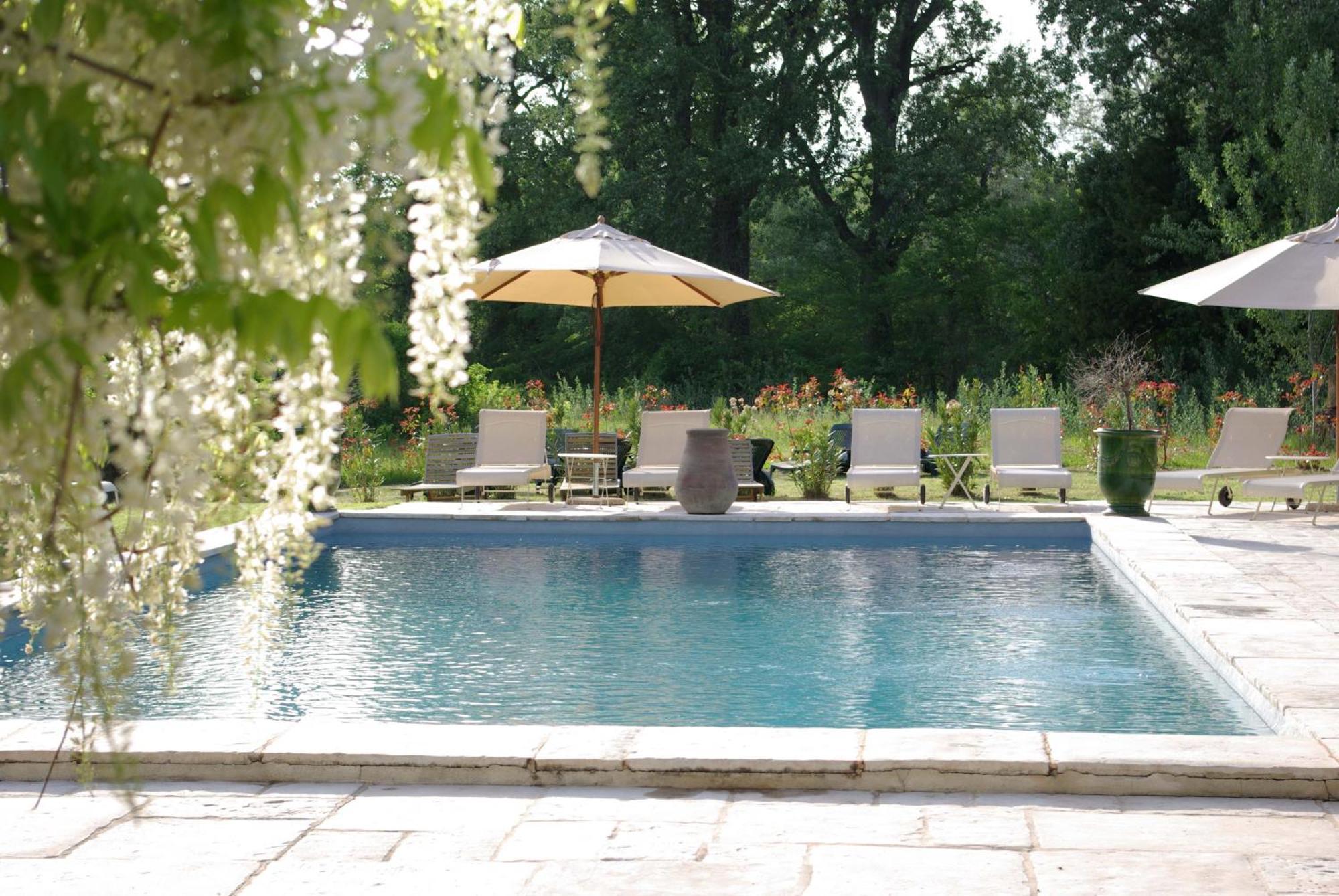 Bastide Rose Otel Le Thor Dış mekan fotoğraf