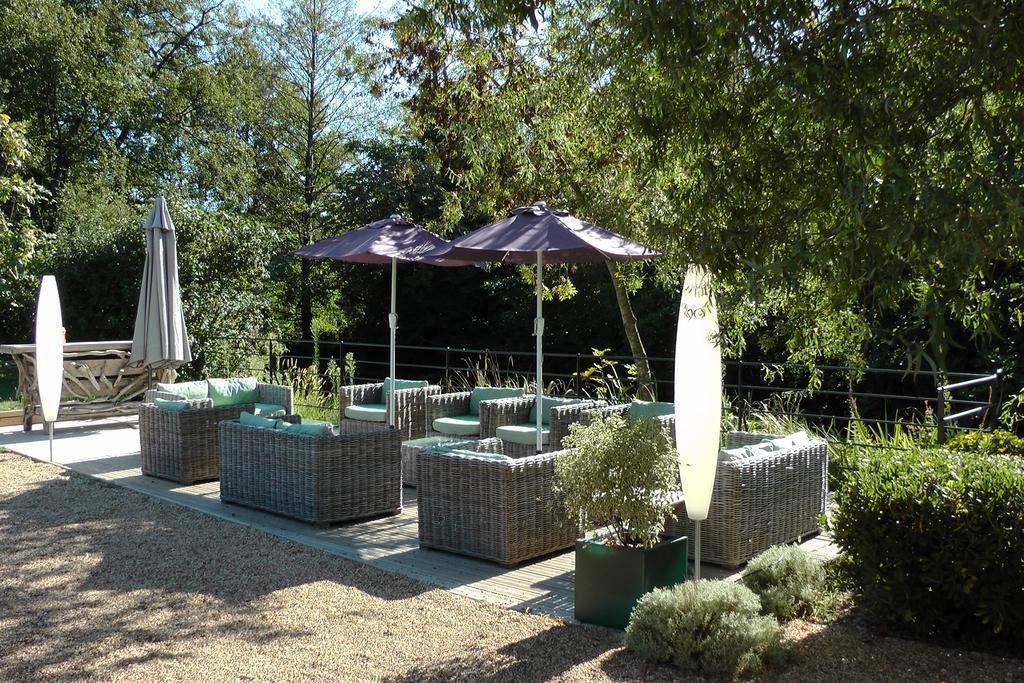 Bastide Rose Otel Le Thor Dış mekan fotoğraf