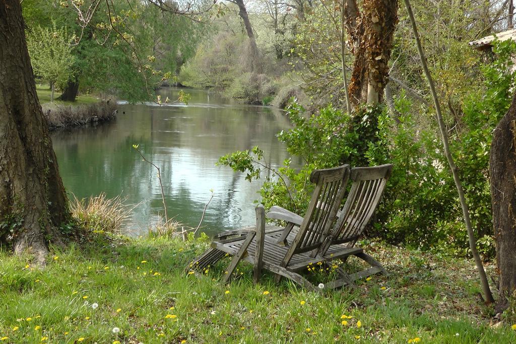 Bastide Rose Otel Le Thor Dış mekan fotoğraf